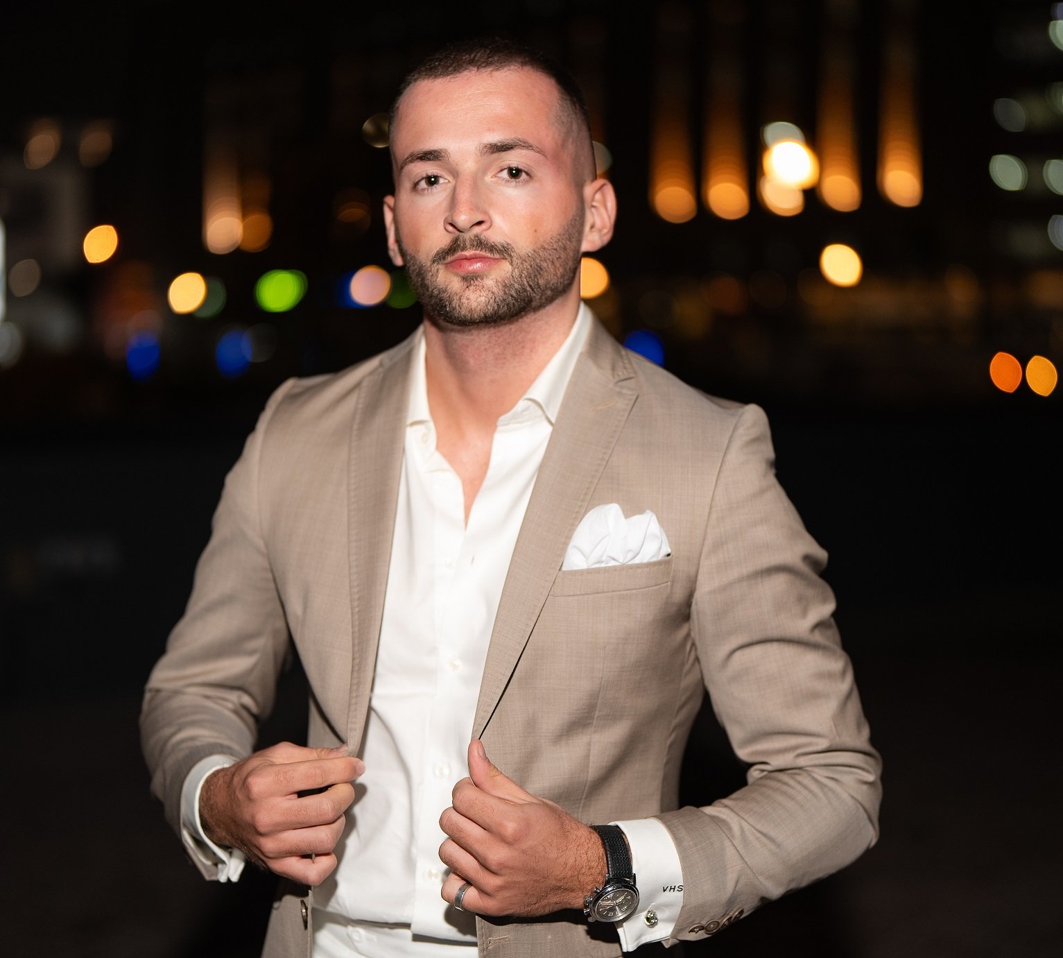 Ist Valentin Schmid seriös?
