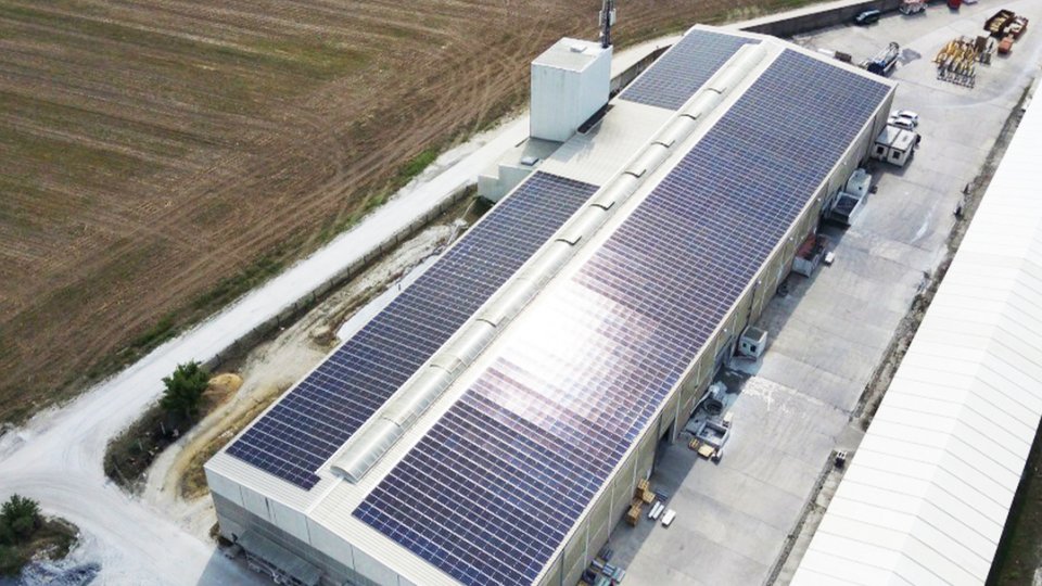 Bild zum Artikel Gewerbliche PV-Anlage