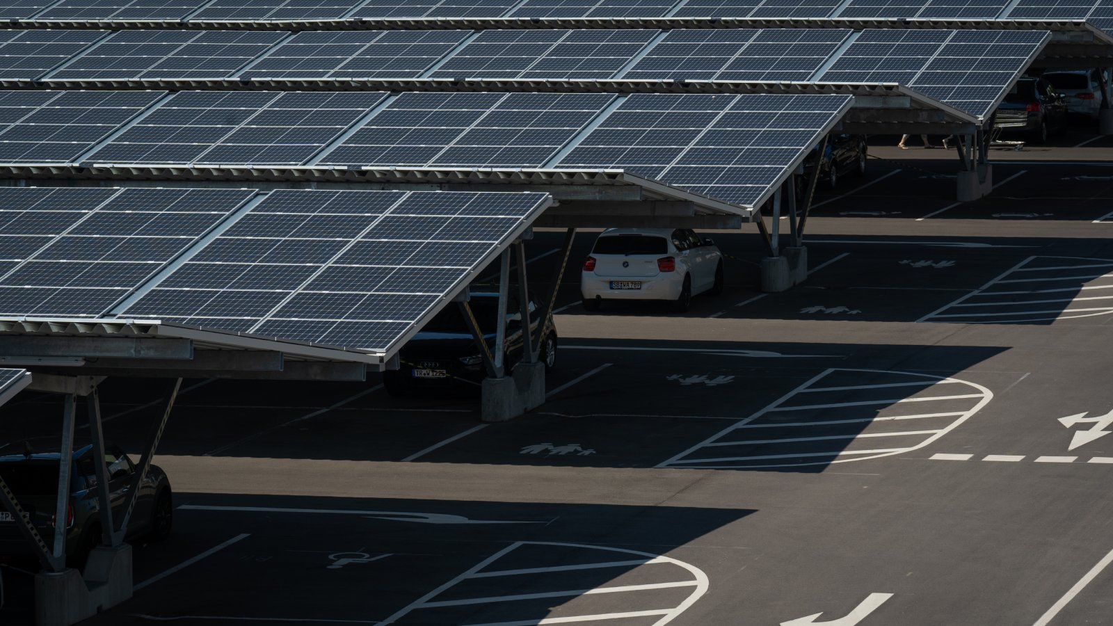 Photovoltaik-Gestell für das Flachdach