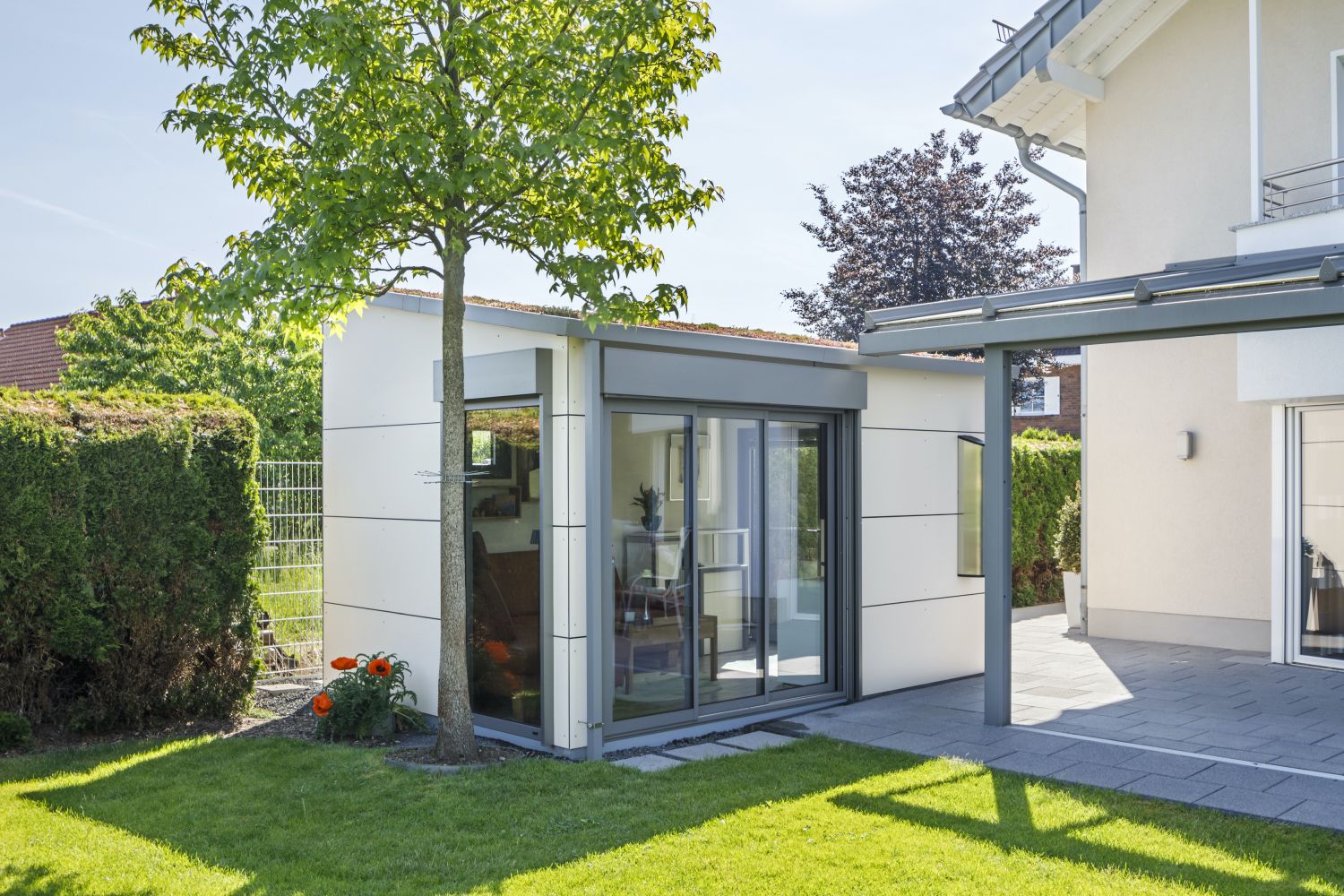 Maßgeschneidertes Homeoffice im Garten