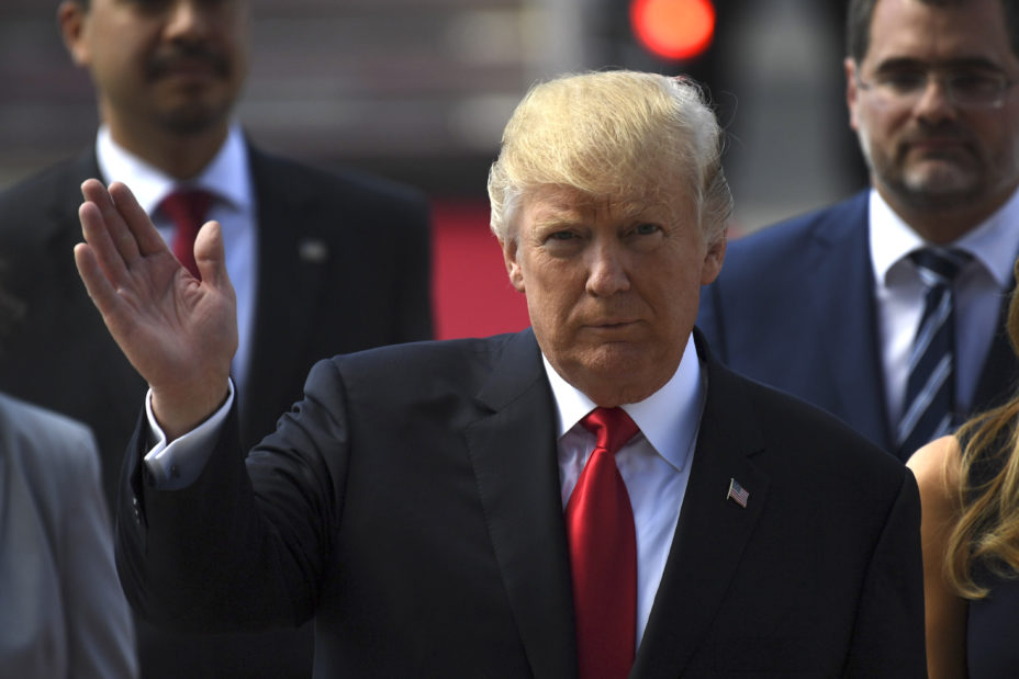 Donald J. TRUMP, USA, US-Praesident, Vereinigte Staaten von Amerika, United States of America, Portraet, PortrÃ_t, Portrait, angeschnittenes Einzelbild, Einzelmotiv, Ankunft der Delegationsleiter auf dem Flughafen Hamburg, G20 Treffen in Hamburg, G 20 Gipfel, Summit, Germany, Â