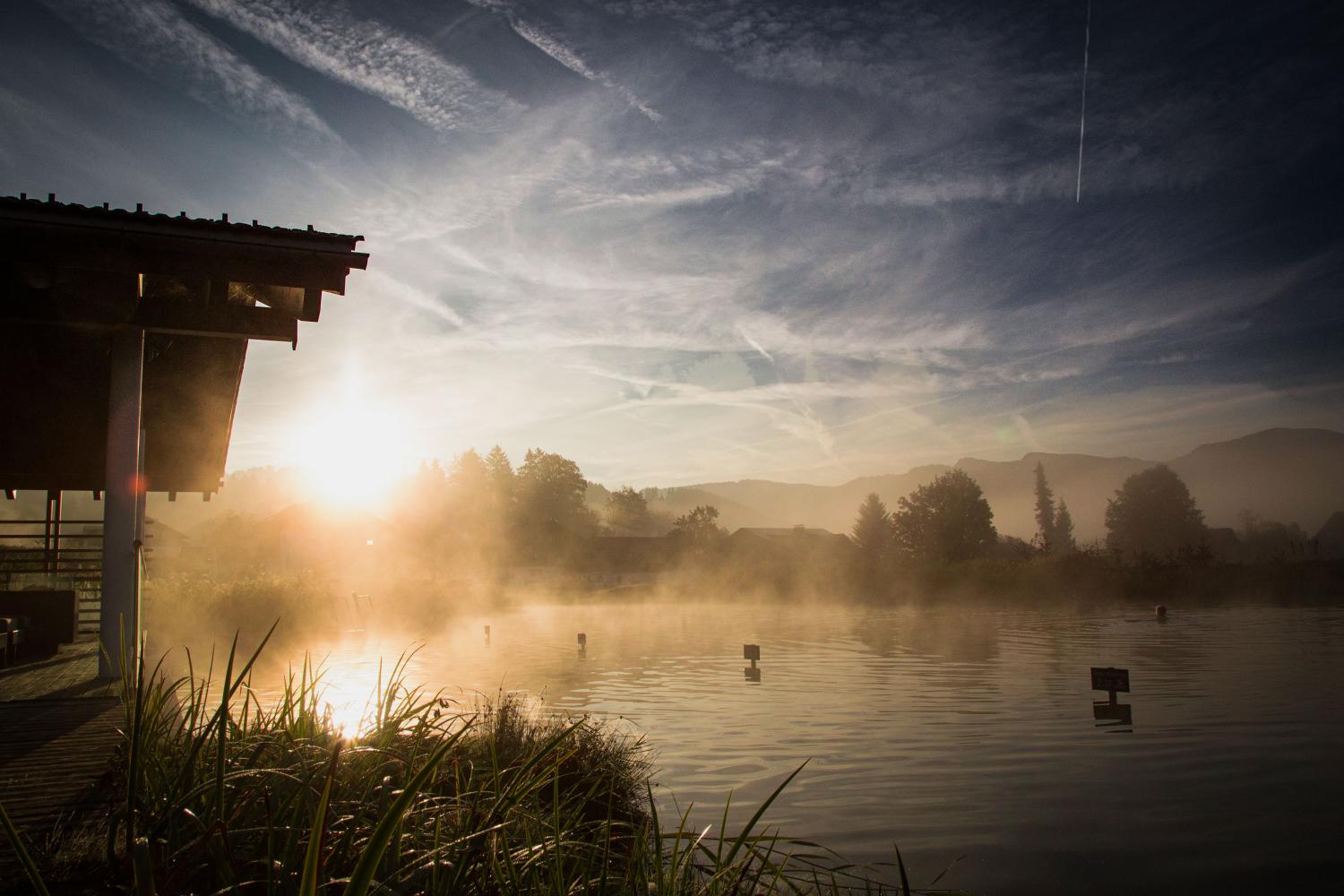 Beim Basenfasten setzt das Allgäuer Fastenhotel Haubers Naturresort auf frische, basische Lebensmittel, bewusste Bewegung in der Natur und erholsame Stunden im großzügigen Spa-Bereich. © Haubers Naturresort